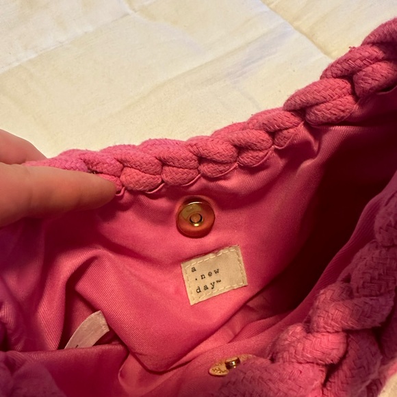 Pink Y2K style purse - Picture 5 of 5